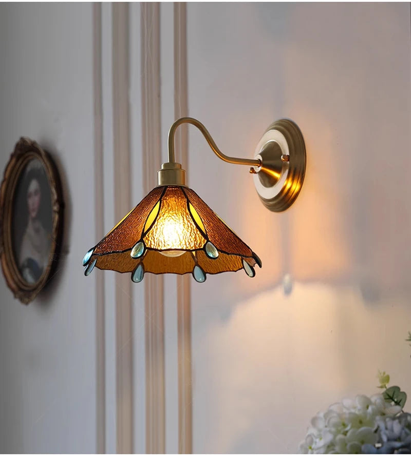 New Retro Copper Tiffany Wall Lamp Simple Reading Light Hanging Villa Bedroom Corridor Living Room Decorative Light Chandeliers
