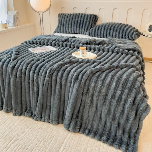 Luxurious Faux Rabbit Fur Blanket Super Soft Throw for Home